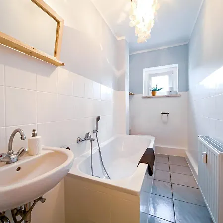 Suiteable Living- Hell, Stilvoll, Komfortabel Nahe Zentrum Und Messe Apartman Lipcse