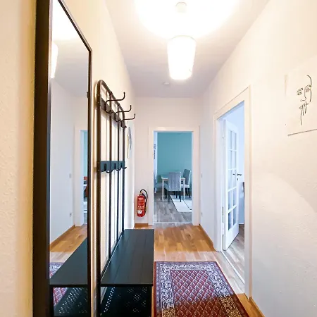 Suiteable Living- Hell, Stilvoll, Komfortabel Nahe Zentrum Und Messe *